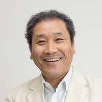 作家 　井上 篤夫 氏